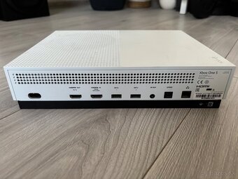 Xbox one S - 3