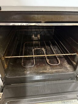 Predam sporak Mora - 3