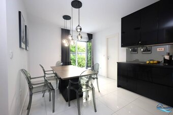 Vodice, Srima – dom s bazénom a strešnou terasou - 3