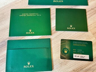 Rolex Oyster Perpetual 41mm Green - 3