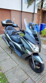 predam Honda SilverWing 400 - 3