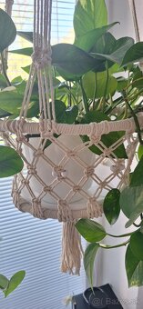 Predám macramé závesný košík na kvet - 3