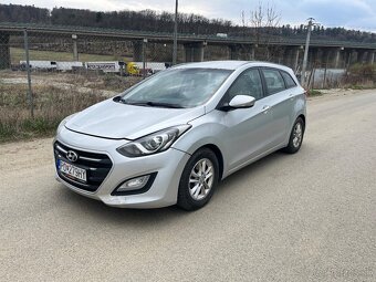 Hyundai i30 1.6crdi - 3