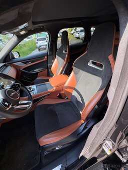 Jaguar F-pace SVR - 3