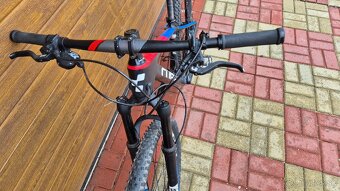 Carbonovy horský bicykel značky CUBE - 3