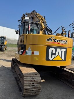 Pásový bagr CAT 321D - 3