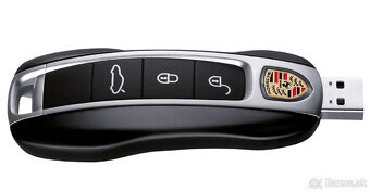 Porsche USB kľúč 32 GB v tvare kľúča od auta - 3