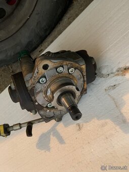 Vstrekovacie čerpadlo Opel Astra J 1.7 CDTi 55586500 - 3