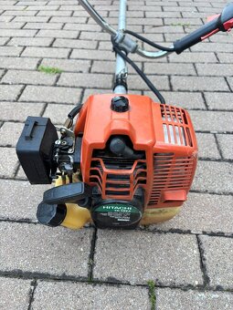 Krovinorez Hitachi - 3