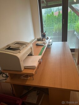 Velky skoro novy pisaci stol - 3