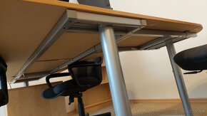 Kvalitný veľký rohový kancelársky stôl s veľkou komodou - 3