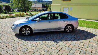 Spoľahlivá Honda Civic 1.8 Automat – STK/EK do 2027 103
 - 3