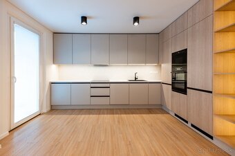 Rezervované/Dizajnový 2-izb. byt po kompletnej rekonštrukcii - 3