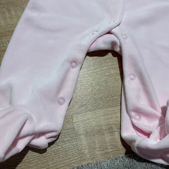 Overal na spanie dievca v 74 NOVÉ - 3