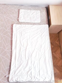 Detská postieľka,mantinel,perina,vánkus,obliecky,fusak, deky - 3