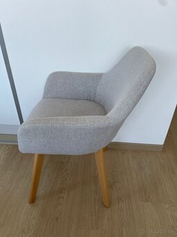 Sivé kreslo - 3