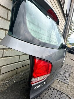 Páté dveře Volkswagen Golf 6 Hatchback - 3