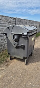 Smetná nádoba 1100L - 3