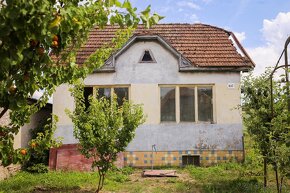 Rodinný dom so slnečným pozemkom v obci Plášťovce - 3