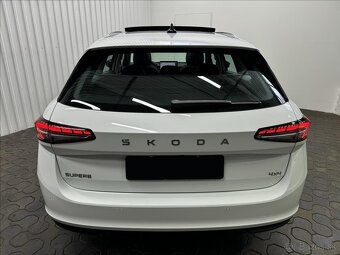 Škoda Superb 2.0TDI 142kW 4x4 Pano R19 - 3