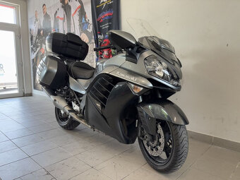 Kawasaki GTR 1400 - 3