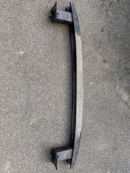 Zadna vystuha naraznika golf 5 combi 1.9 tdi volkswagen - 3