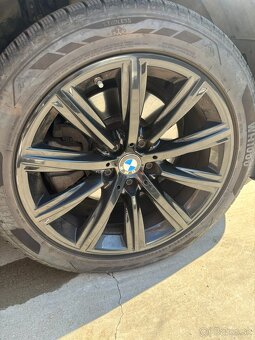 BMW 520d G31 xdrive - exkluzivna vybava - 3