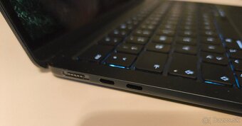 MacBook Air (M2, 2022) - 3