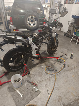 CF Moto 650 MT - 3
