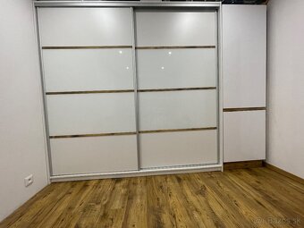 Vstavaná skrina - 3