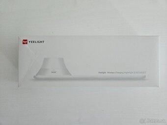 Yeelight Wireless Charging Nightlight - 3