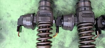 038130073AG Vstrekovače VW Group - 3