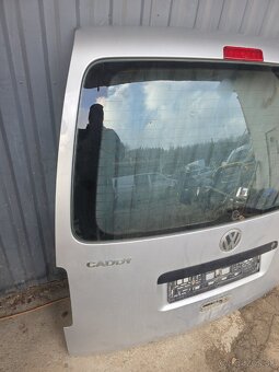 VW Caddy 03-14 zadné kufrové dvere - 3