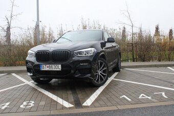 BMW X4 xDrive20i A/T - 3