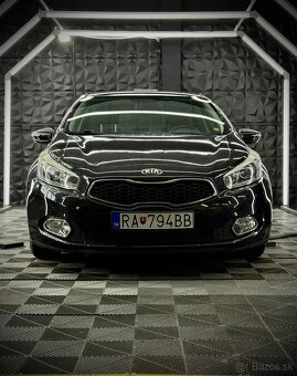Kia Ceed Gold 1,6 CRDi 94 kW - 3