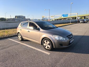 Kia Ceed 1,6 CRDi 85kw - 3