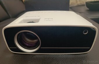 Wifi LED projektor so 4K podporou - 3