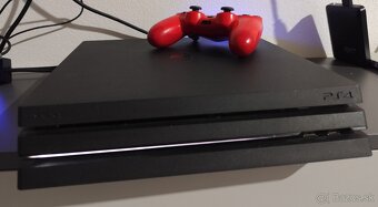 Playstation 4  Pro - 3