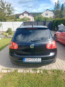 Wolsvagen golf 5 85.kw 1.6 benzín 6 rýchlostný manual - 3