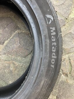 Predám 4ks pneu 225/50 R17 98V - 3