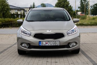 Kia Ceed 1,6 GDI FIFA EDITION - 3