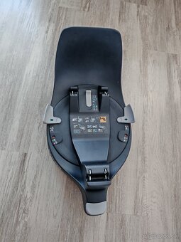 Autosedačka/vajíčko Maxi Cosi Pebble 360 aj so základňou - 3