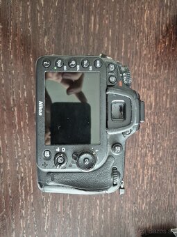 Nikon D7100 + Nikkor 18-105mm + externý blesk - 3