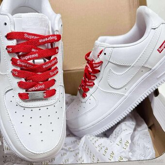 Nike Air Force x Supreme - 3