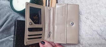 Dámska kožená peňaženka - 3