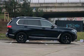 BMW X7 xDrive 30d M Paket Night Vision Laserlight 7 miest - 3