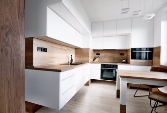 LUXUSNÝ 1-IZBOVÝ BYT S LODŽIOU - 3