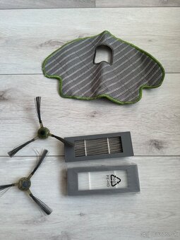 I Robot Roomba Combo - 3