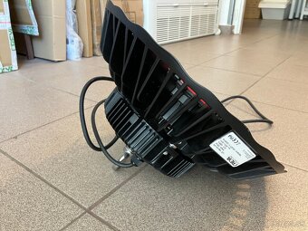Priemyselné LED svietidlo 200 W - 3