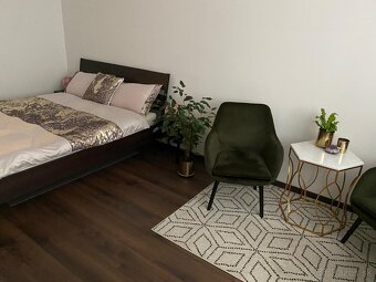 1izb. LAZARETSKÁ UL.(centrum) za 600 €/mes.vrátane energií - 3